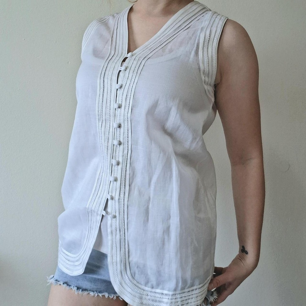Vintage 90s Sheer White Cotton Embroidered Tunic Top S M